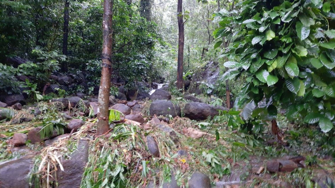 മഴ താണ്ഡവമാടുന്നു; ദുരന്ത ഭൂമിയായി ഇടുക്കി, കോട്ടയം ജില്ലകള്‍, ചിത്രങ്ങള്‍