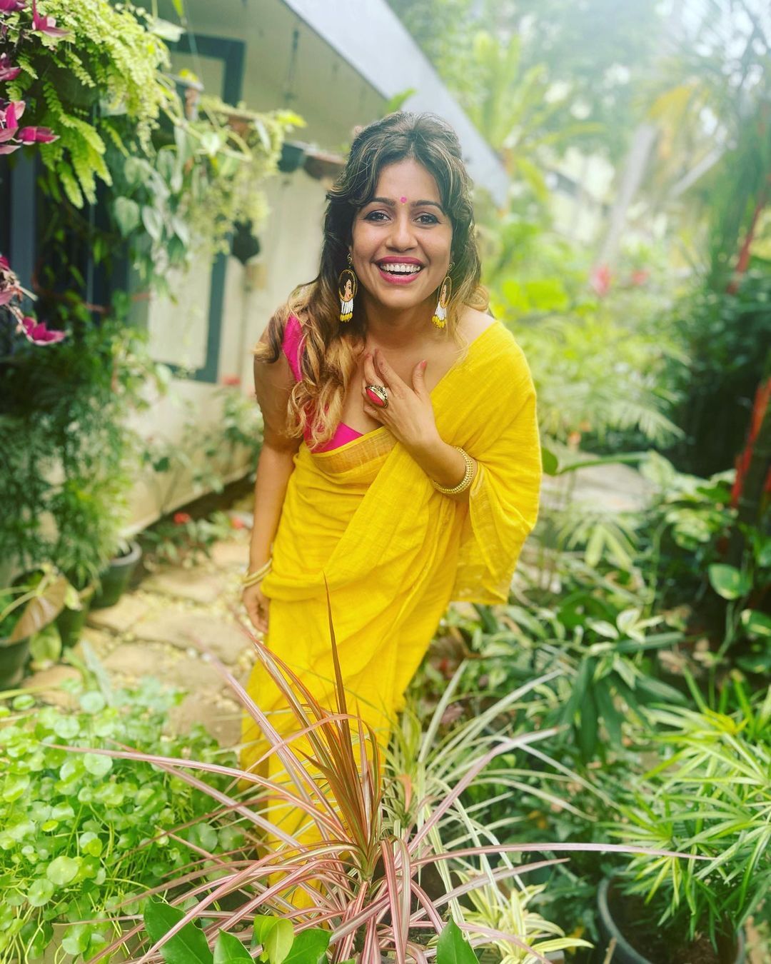  സ്വിമ്മിംഗ് പൂളിൽ കാമുകൻ ശരതിനൊപ്പം രഞ്ജിനി ഹരിദാസ് ..ചിത്രങ്ങൾ വൻ വൈറൽ