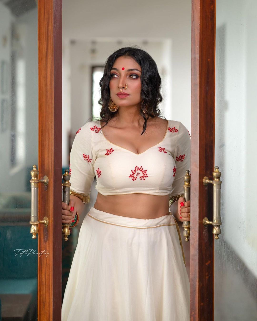 കിടിലന്‍ ലുക്കില്‍ ബിഗ് ബോസ് താരം റിതു മന്ത്ര: ചിത്രം ഏറ്റെടുത്ത് ആരാധകര്‍