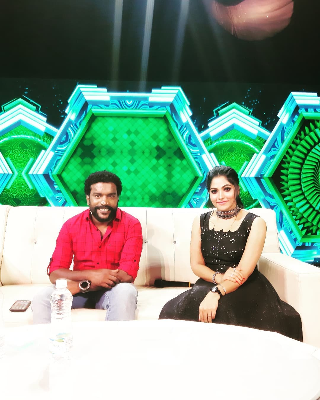  ലോകം എന്തും പറയട്ടെ: മകള്‍ കിയാരയ്ക്കൊപ്പമുള്ള ചിത്രവുമായി നടി മുക്ത