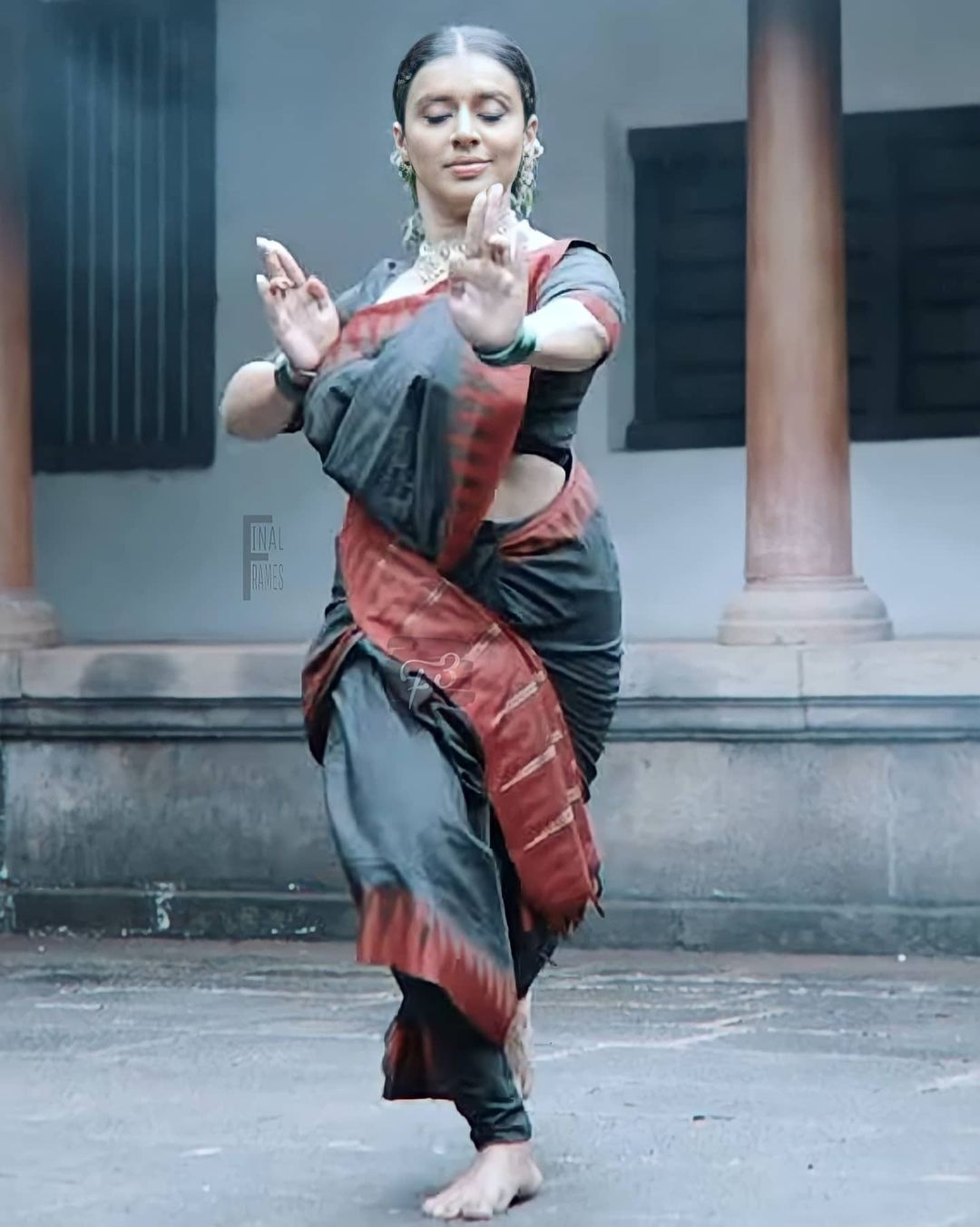 നര്‍ത്തകിയായി തിളങ്ങി ഗായിക സിത്താര കൃഷ്ണകുമാര്‍; വൈറലായി തരുണി