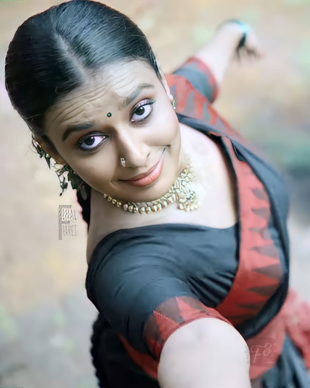 നര്‍ത്തകിയായി തിളങ്ങി ഗായിക സിത്താര കൃഷ്ണകുമാര്‍; വൈറലായി തരുണി