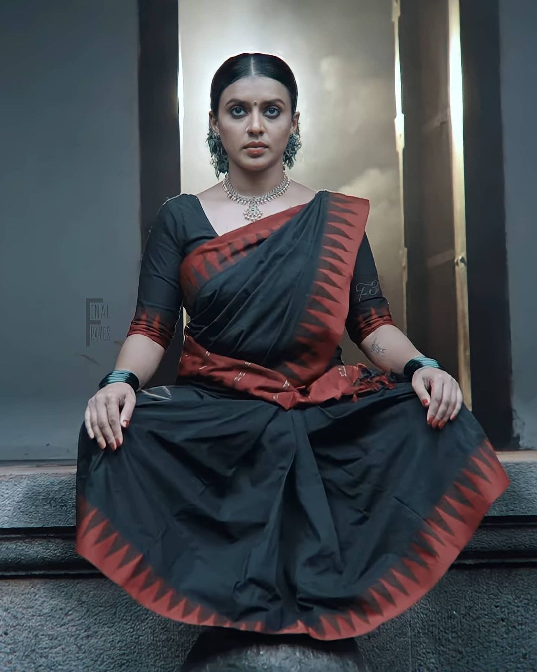 നര്‍ത്തകിയായി തിളങ്ങി ഗായിക സിത്താര കൃഷ്ണകുമാര്‍; വൈറലായി തരുണി