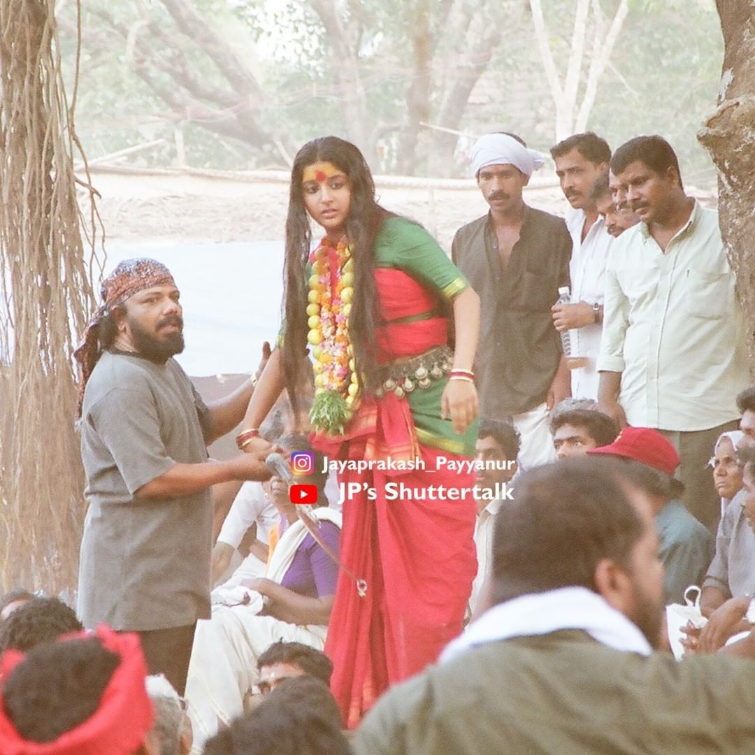 ഉല്‍സവപ്പറമ്പില്‍ വെളിച്ചപ്പാടായി മീര ജാസ്മിന്‍; ലോഹിതദാസിന്റെ നടക്കാതെ പോയ സ്വപ്നം