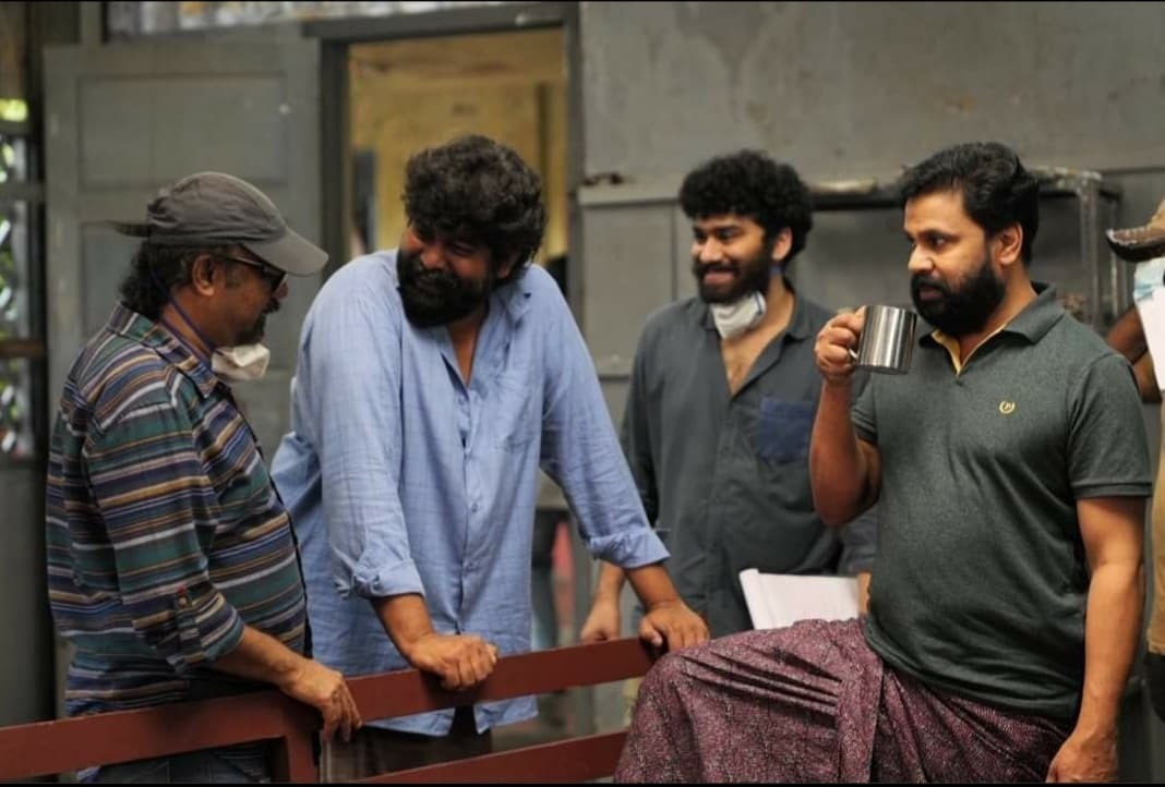 ദിലീപ് സിനിമാ ലൊക്കേഷനില്‍ ജോജുവിന് പിറന്നാള്‍ ആഘോഷം: വൈറലായി ചിത്രങ്ങള്‍
