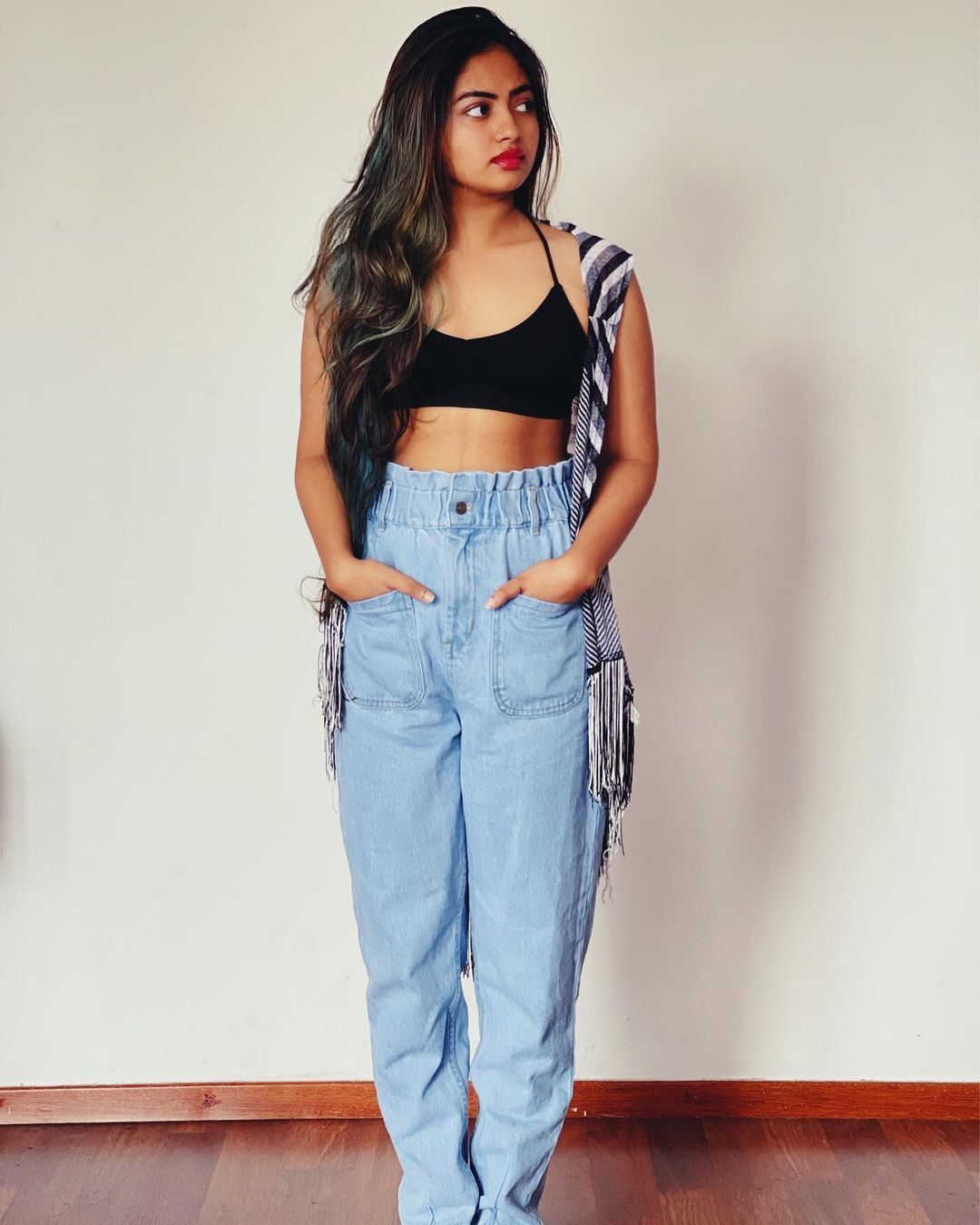  'സൺ കിസ്ഡ്'.....'ഹേയ് ബ്യൂട്ടി'യെന്ന് ആരാധകർ..കറുപ്പ് ഫ്ളോറൽ സാരിയിൽ ശാലിൻ സോയയുടെ ചിത്രങ്ങൾ വൈറൽ