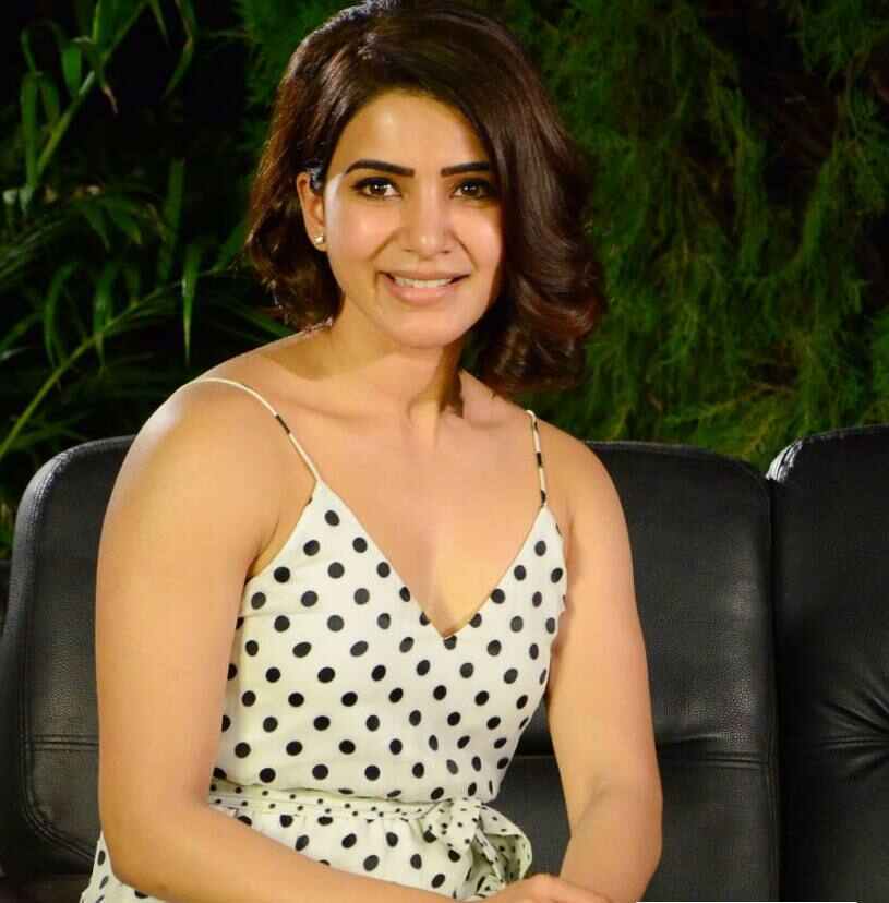 വിവാഹ ബന്ധം വേര്‍പ്പെടുത്തിയ ശേഷം സാമന്തയുടെ യാത്ര; കൂടെ ആരെന്ന് അറിയുമോ? ചിത്രങ്ങള്‍