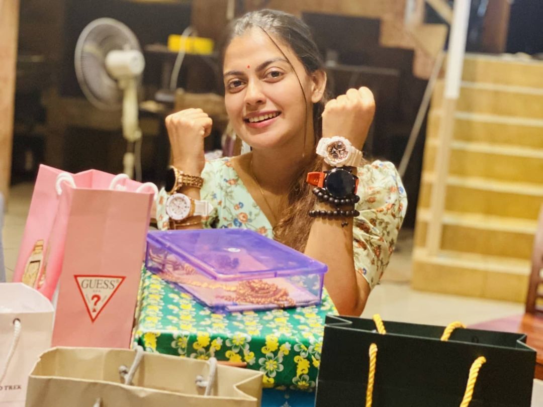   ഇത്രയും സമ്മാനങ്ങളോ.. പിറന്നാൾ ആഘോഷം പൊടിപൊടിച്ച് അനുശ്രീ..ചിത്രങ്ങൾ വൈറൽ