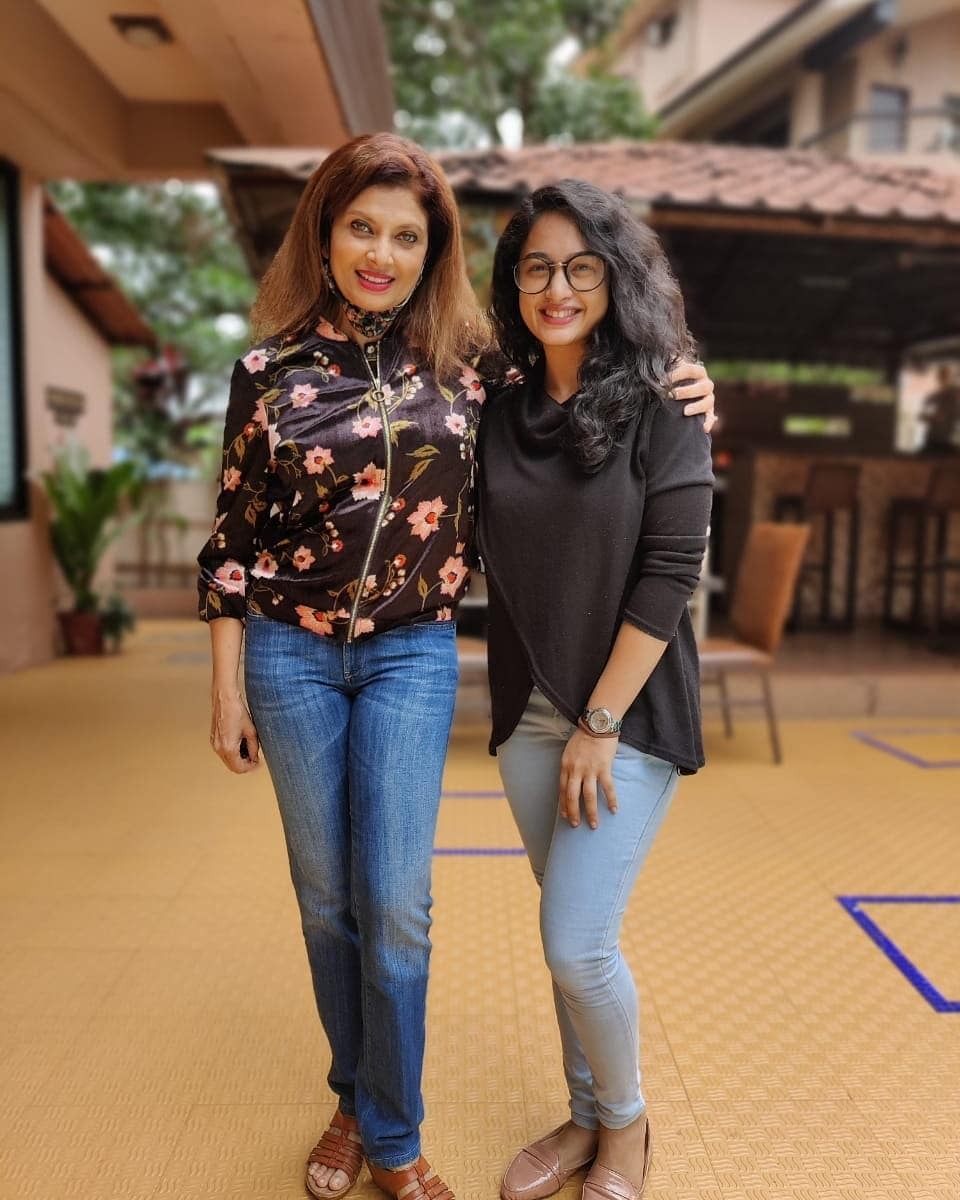 कहां हैं बॉलीवुड एक्ट्रेस वर्षा उसगांवकर? अब राजनीति में आजमाएंगी किस्मत!