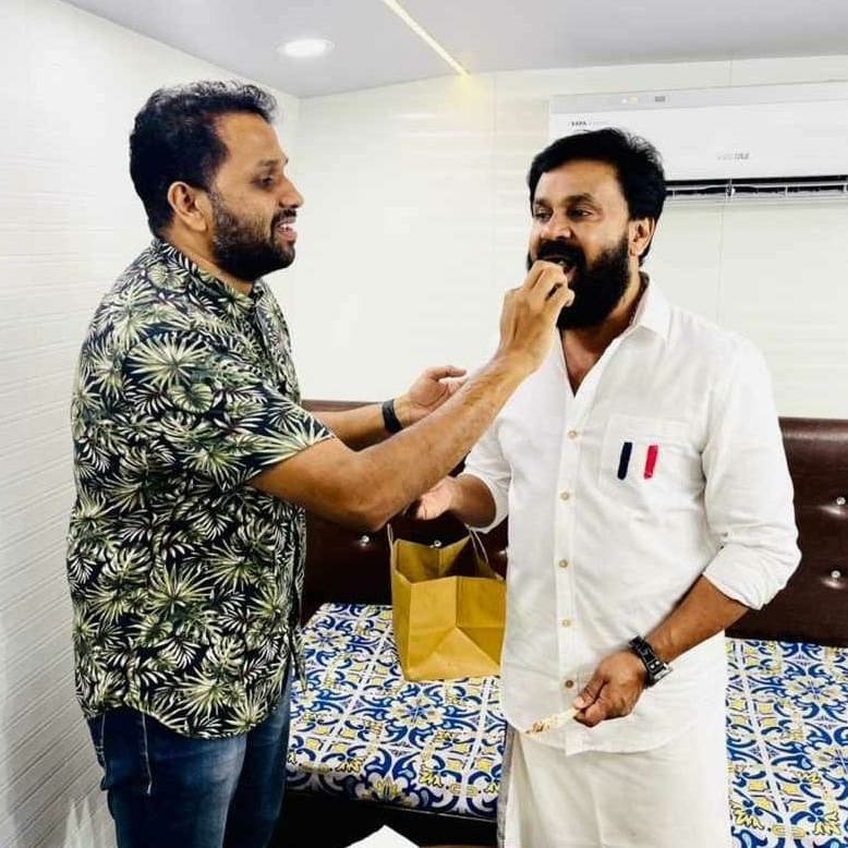 ഡാ... ജോജു ഇതെങ്ങനെ ഉണ്ടടാ..; വൈറലായി ദിലീപ് സിനിമയുടെ ലൊക്കേഷന്‍ ചിത്രങ്ങള്‍