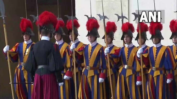 വത്തിക്കാനിലെത്തി മാര്‍പാപ്പയെ കാണുന്ന അഞ്ചാം പ്രധാനമന്ത്രി നരേന്ദ്ര മോദി; ചിത്രങ്ങള്‍