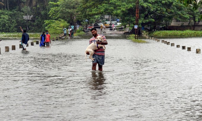 Heavy Rain Lashes In Kerala