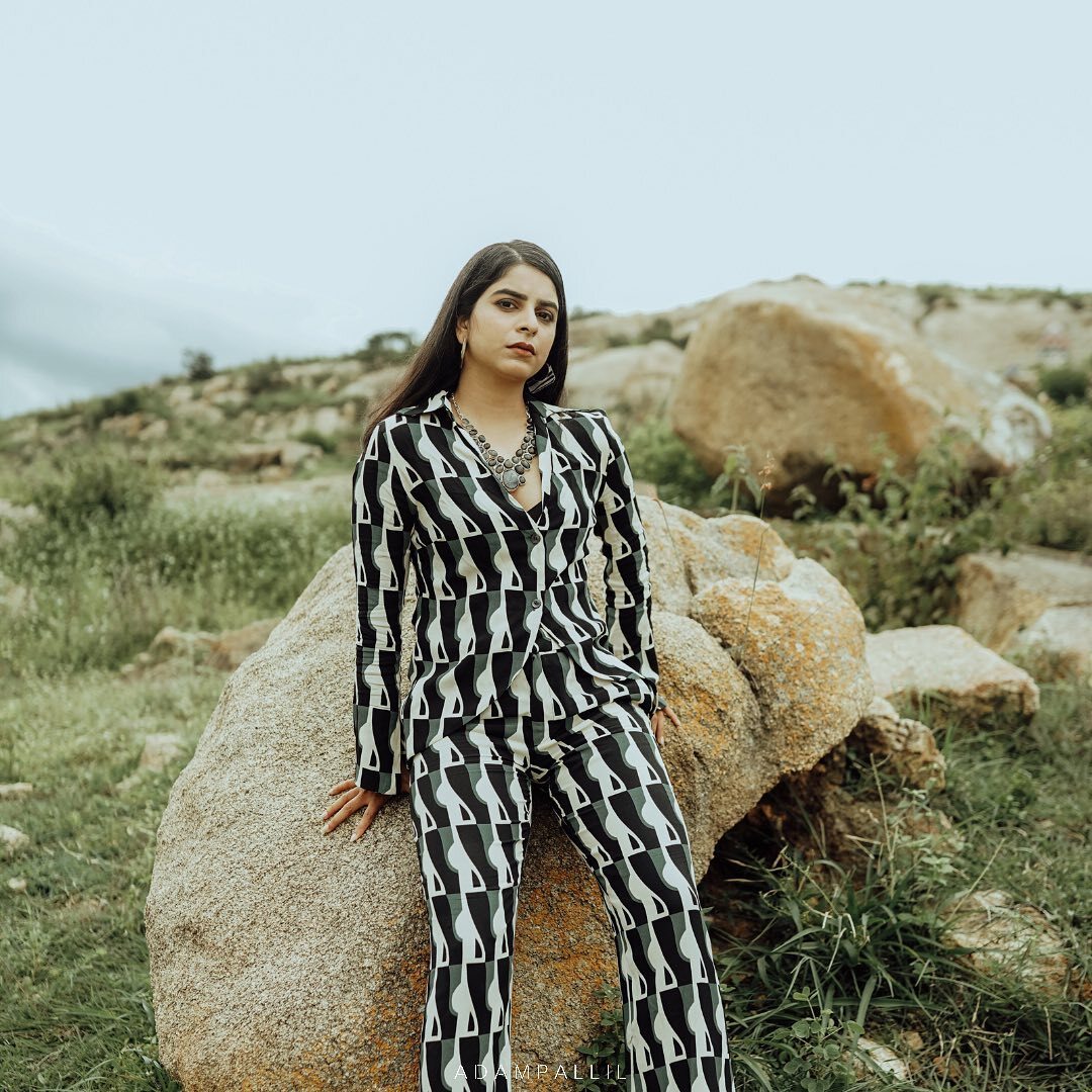 പുത്തന്‍ മേക്കോവറില്‍ ആനന്ദം താരം സിദ്ധി; പുതിയ ഫോട്ടോഷൂട്ട് ഏറ്റെടുത്ത് ആരാധകര്‍