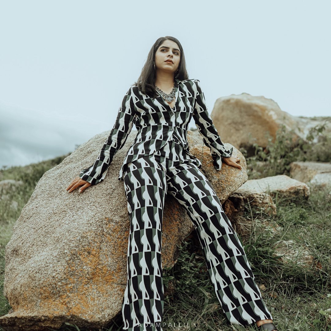 പുത്തന്‍ മേക്കോവറില്‍ ആനന്ദം താരം സിദ്ധി; പുതിയ ഫോട്ടോഷൂട്ട് ഏറ്റെടുത്ത് ആരാധകര്‍