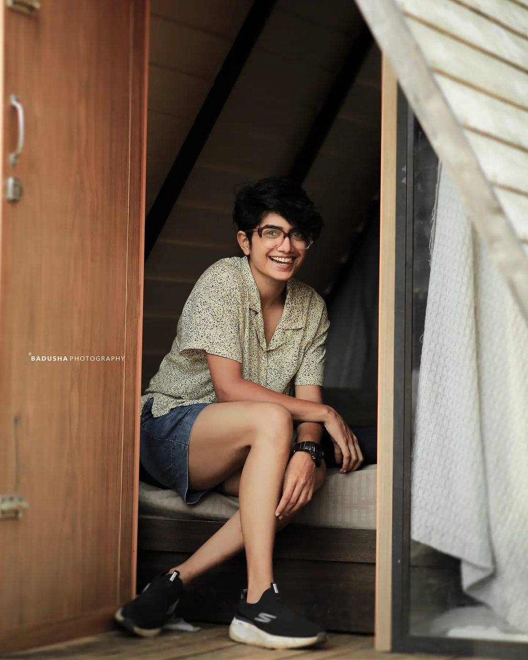 പച്ചപ്പില്‍ തിളങ്ങി അനാര്‍ക്കലി മരയ്ക്കാര്‍; പുതിയ ഫോട്ടോഷൂട്ട് കിടിലമെന്ന് ആരാധകര്‍