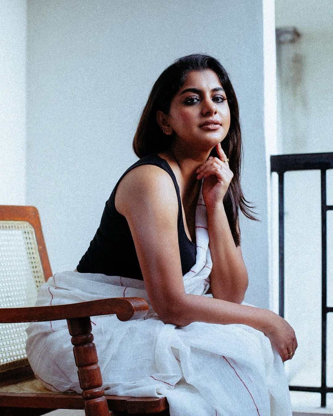 സിമ്പിള്‍ ആന്‍ഡ് ക്യൂട്ട്; മീര നന്ദന്റെ നാടന്‍ ലുക്ക് ഏറ്റെടുത്ത് ആരാധകര്‍, വൈറല്‍ ചിത്രങ്ങള്‍ കാണാം