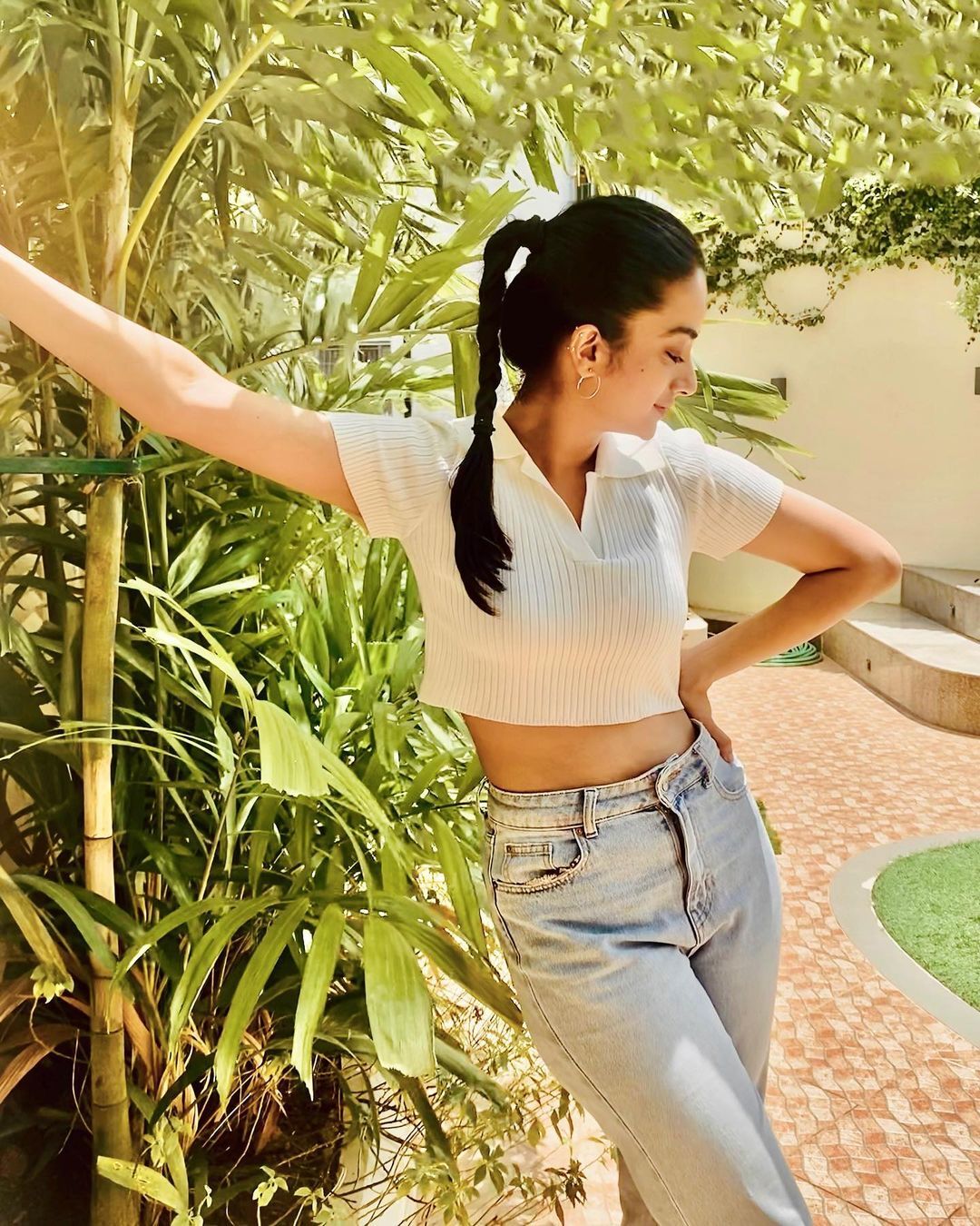 എപ്പോഴും കൂൾ ആണ് നമിത, നടി നമിത പ്രമോദിന്റെ സ്റ്റൈലിഷ് ചിത്രങ്ങൾ 