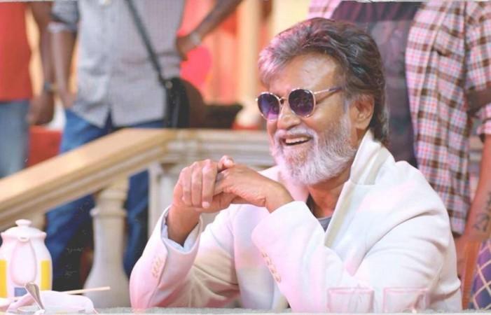 மகளின் APP-ஐ சமூக வலைத்தளத்தில் அறிமுகப்படுத்திய சூப்பர்ஸ்டார் ரஜினி...!  இணையத்தில் செம வைரல்!  