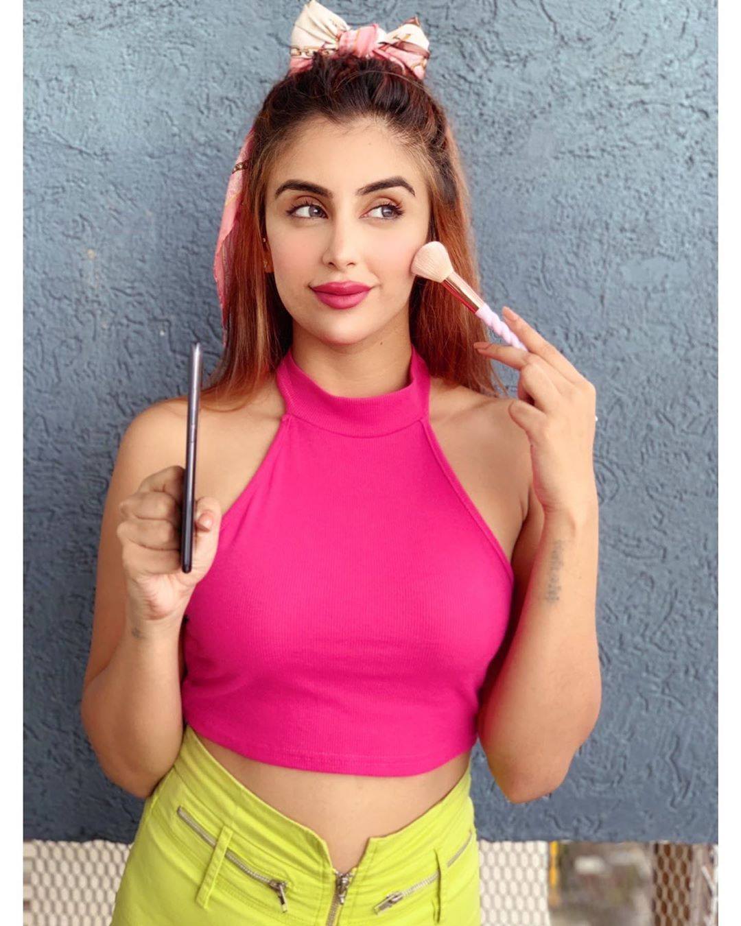 जानिए कौन हैं बिग बॉस 15 में Hotness का तड़का लगाने आ रहीं मीशा अय्यर