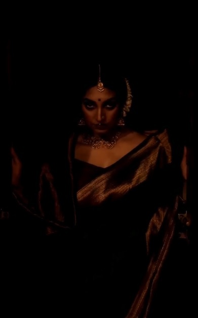 'മാടമ്പള്ളിയിലെ മാനസികരോഗി ശ്രീദേവിയല്ല', നാഗവല്ലിയായി റിതു മന്ത്രയുടെ അത്യുഗ്രൻ മേക്കോവർ, ചിത്രങ്ങൾ