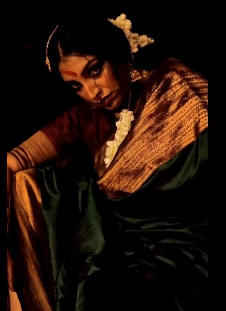 'മാടമ്പള്ളിയിലെ മാനസികരോഗി ശ്രീദേവിയല്ല', നാഗവല്ലിയായി റിതു മന്ത്രയുടെ അത്യുഗ്രൻ മേക്കോവർ, ചിത്രങ്ങൾ