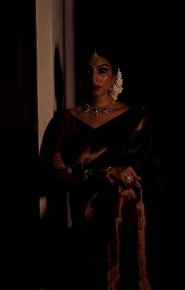 'മാടമ്പള്ളിയിലെ മാനസികരോഗി ശ്രീദേവിയല്ല', നാഗവല്ലിയായി റിതു മന്ത്രയുടെ അത്യുഗ്രൻ മേക്കോവർ, ചിത്രങ്ങൾ