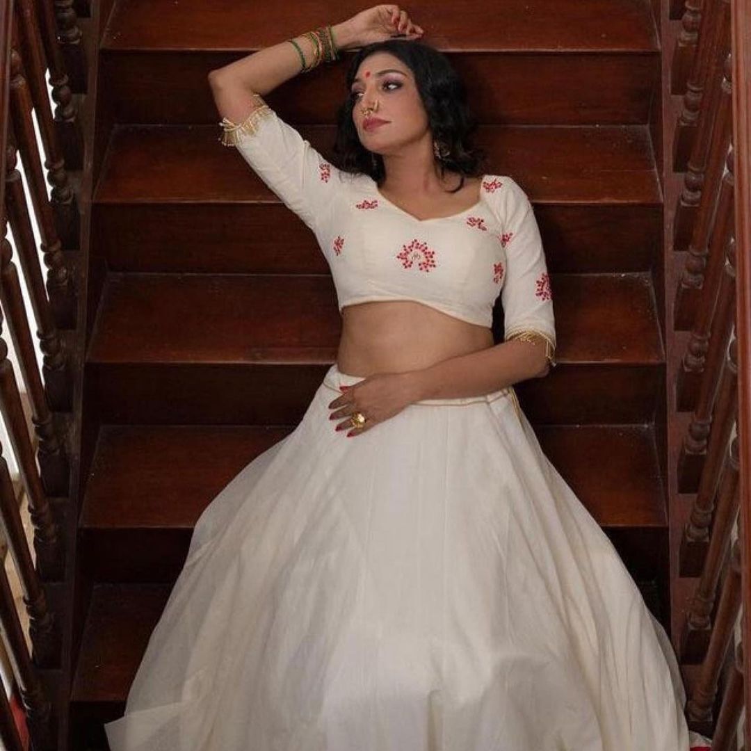 റിതു എന്താ ഒരു ലുക്ക്; സൂപ്പര്‍ ഹോട്ട് ലുക്കെന്ന് ആരാധകര്‍, പുതിയ ഫോട്ടോഷൂട്ട് വൈറല്‍