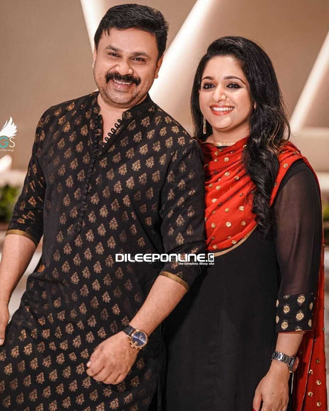 ഇതെന്താ കറുപ്പും കറുപ്പും? ദിലീപിന്റെയും കാവ്യയുടേയും പുതിയ ചിത്രങ്ങൾ വൈറൽ 