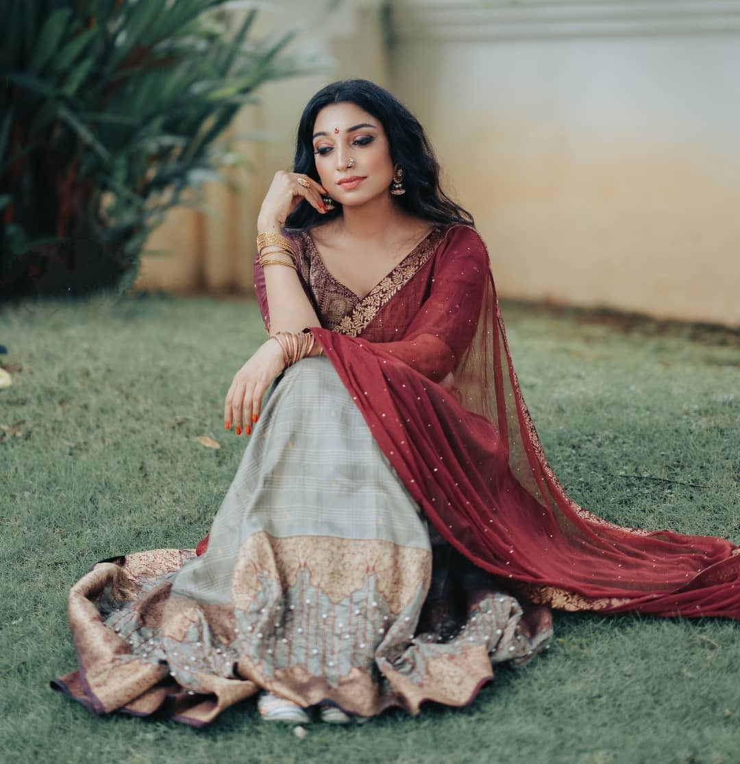 ധാവണി അഴകില്‍ റിതു മന്ത്ര; ഏറ്റവും പുതിയ ചിത്രങ്ങള്‍ ഏറ്റെടുത്ത് സോഷ്യല്‍ മീഡിയ