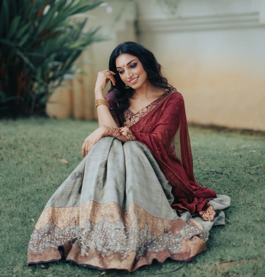 ധാവണി അഴകില്‍ റിതു മന്ത്ര; ഏറ്റവും പുതിയ ചിത്രങ്ങള്‍ ഏറ്റെടുത്ത് സോഷ്യല്‍ മീഡിയ