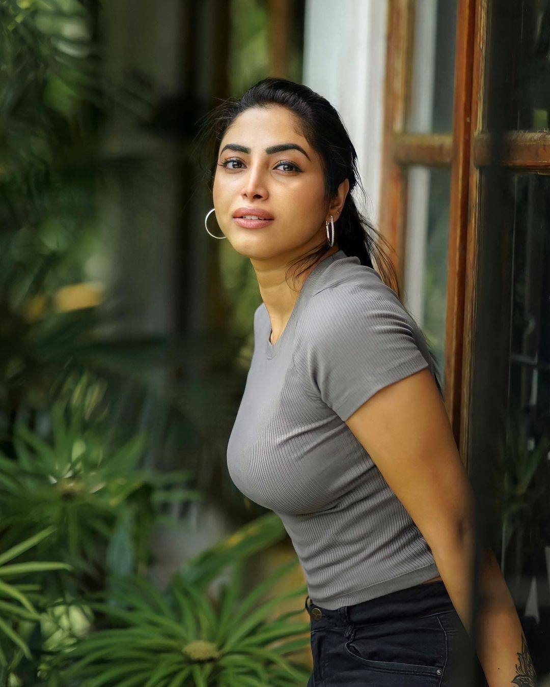 ഓരോ വീഴ്ചയ്ക്ക് ശേഷവും ഉയര്‍ച്ചയുണ്ടാകുമെന്ന് അമേയ, പൊളി ഫോട്ടോഷൂട്ടെന്ന് ആരാധകര്‍