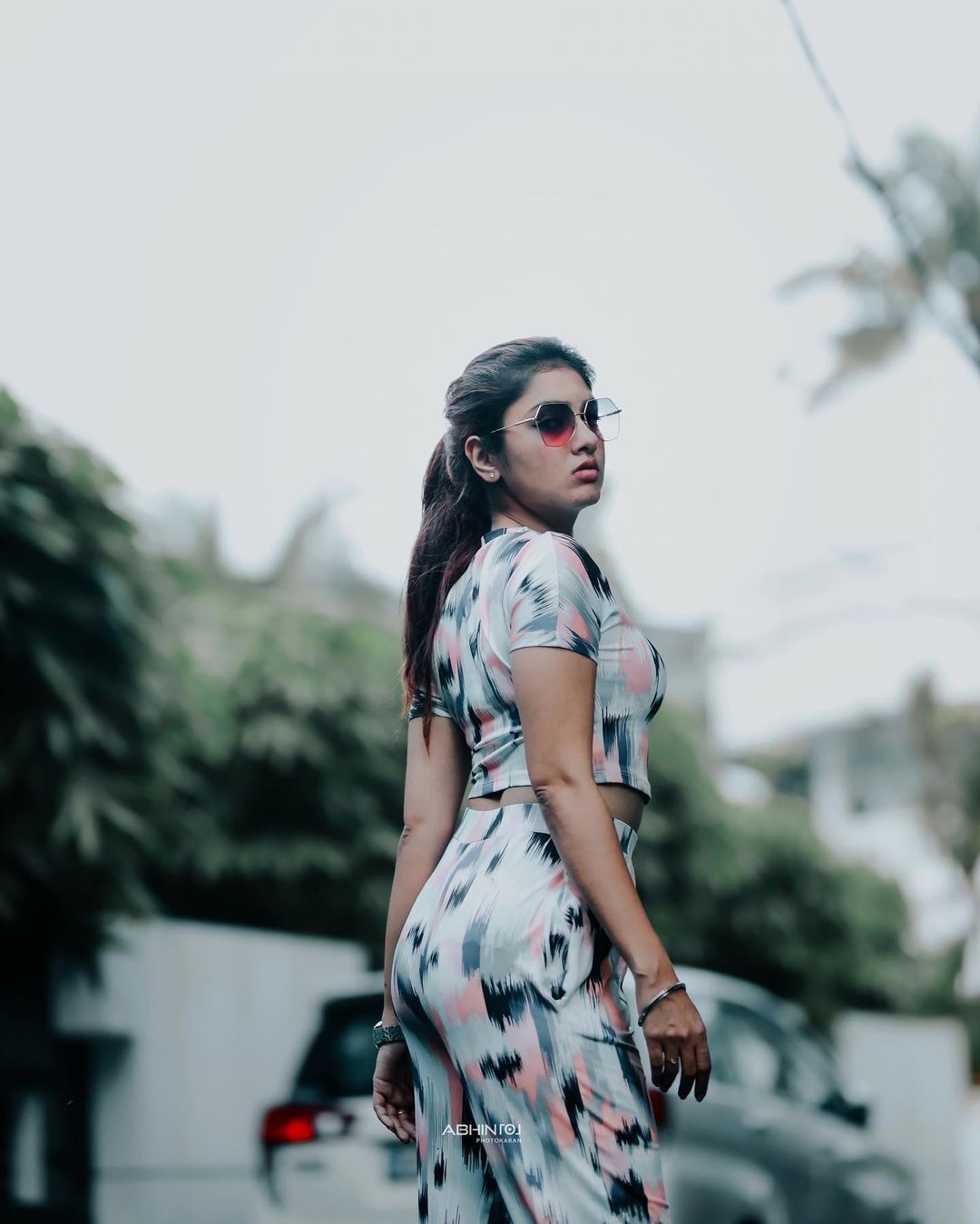 കിടിലൻ ലുക്കിൽ നമ്മടെ 'ക്ടാവ്'; ഗായത്രി സുരേഷിന്റെ ഇൻസ്റ്റാഗ്രാം ചിത്രങ്ങൾ വൈറൽ