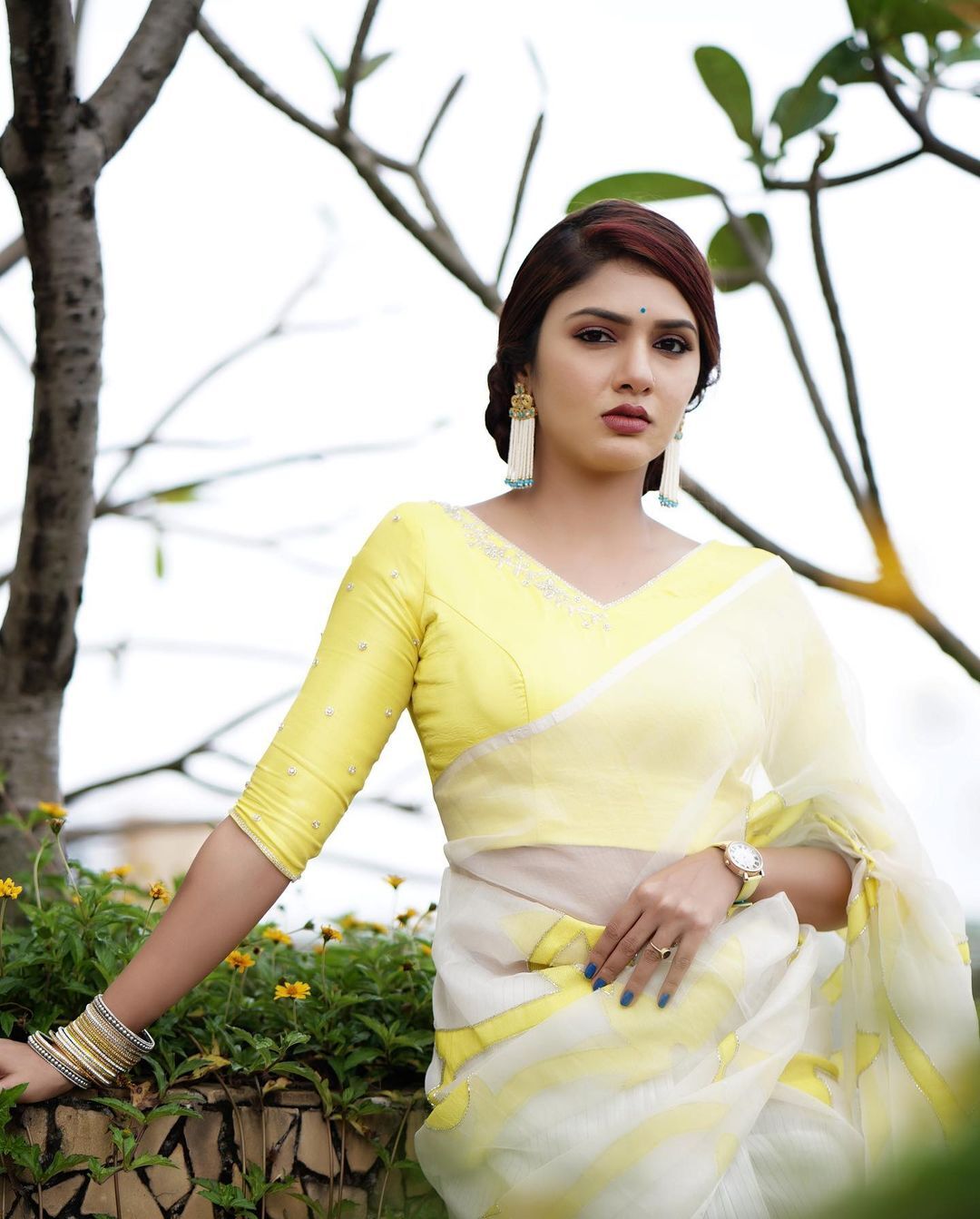 കിടിലൻ ലുക്കിൽ നമ്മടെ 'ക്ടാവ്'; ഗായത്രി സുരേഷിന്റെ ഇൻസ്റ്റാഗ്രാം ചിത്രങ്ങൾ വൈറൽ