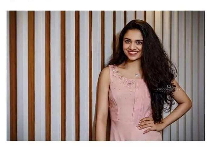 ക്യൂട്ട്നെസ്സിന് മാത്രം ഒരു മാറ്റവും ഇല്ല, നടൻ ദിലീപിന്റെ മകൾ മീനാക്ഷിയുടെ ചിത്രങ്ങൾ കാണാം