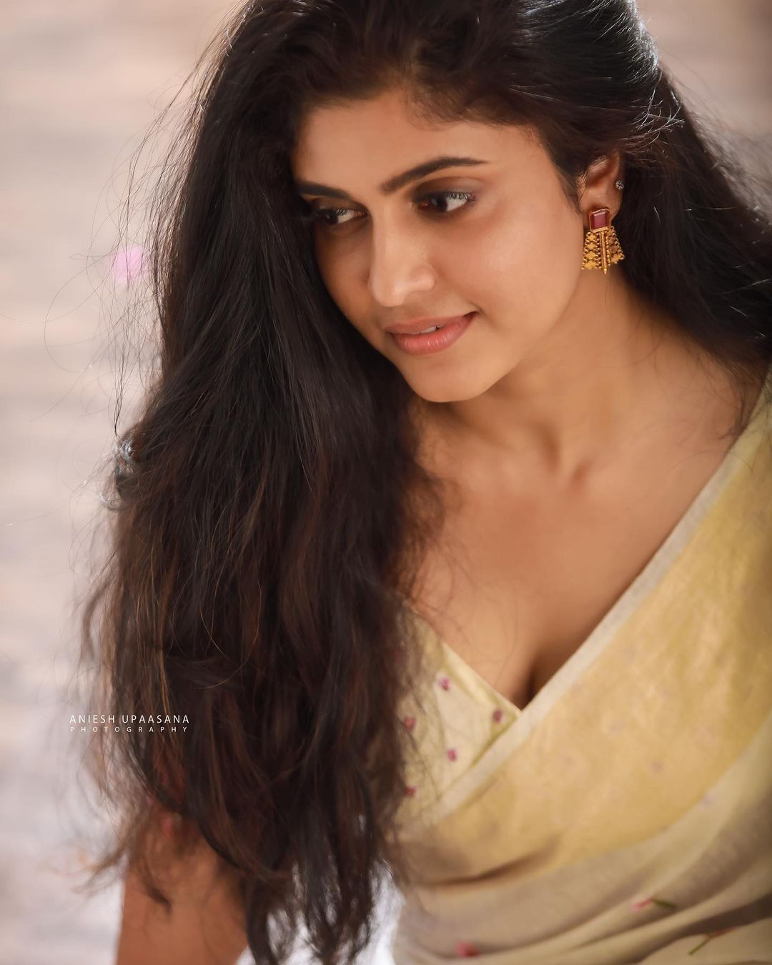 രസ്‌ന ചേച്ചി, നിങ്ങള്‍ ഞെട്ടിച്ചു; ഗ്ലാമറസ് ലുക്കിലാണെന്ന് ആരാധകര്‍, വൈറല്‍ ഫോട്ടോഷൂട്ട് കാണാം