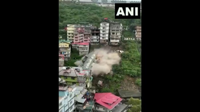 Multi-Storey building collapsed at Kachi Ghati In Shimla