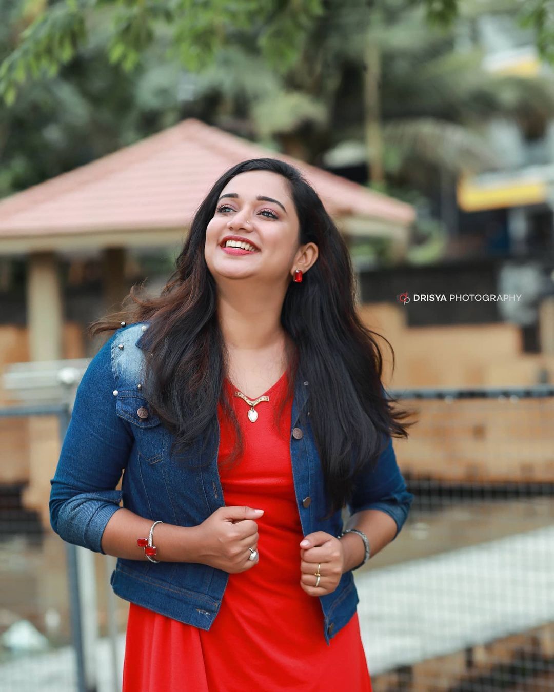 പുതുപുത്തന്‍ ലുക്കില്‍ സീരിയല്‍ താരം ഗൗരി; ഫോട്ടോഷൂട്ട് പൊളിച്ചെന്ന് ആരാധകര്‍