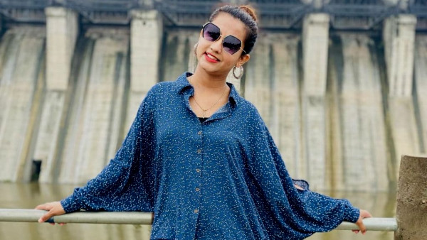 Priya Verma : 27 साल की वो Deputy Collector जो खूबसूरत होने के साथ—साथ दबंग भी 
