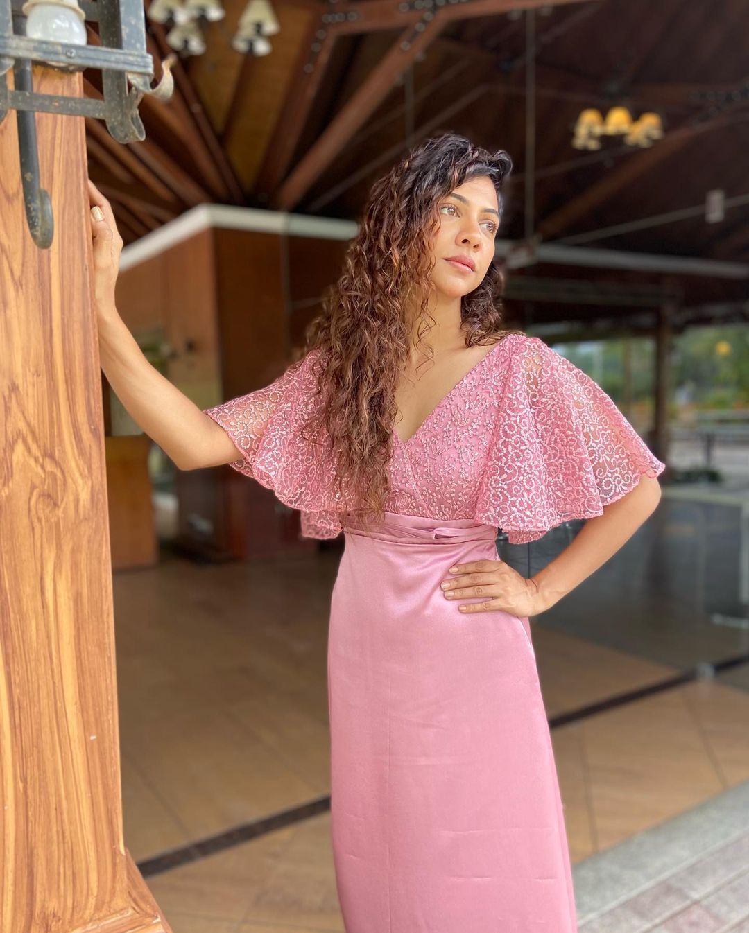 മലയാള സിനിമയിലെ അഴകിന്‍ റാണി; മഡോണയുടെ ഏറ്റവും പുതിയ ഫോട്ടോഷൂട്ട് ഏറ്റെടുത്ത് ആരാധകര്‍