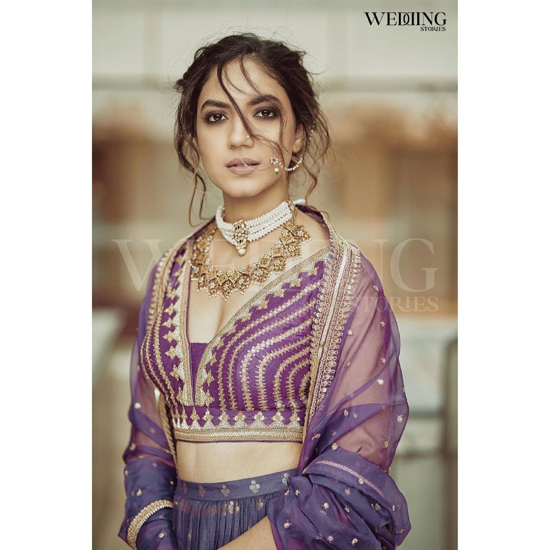 ബുർജ് ഖലീഫയ്ക്ക് മുൻപിൽ സൂപ്പർ കൂളായി ഋതു വർമയുടെ ചിത്രങ്ങൾ... വൈറൽ