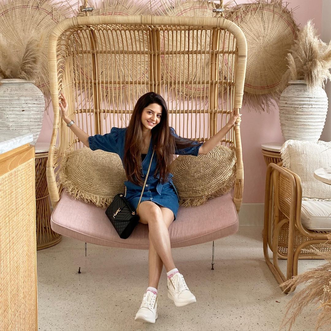 ക്യൂട്ട് ലുക്കില്‍ തിളങ്ങി വേദിക; ഫോട്ടോഷൂട്ട് പൊളിച്ചെന്ന് ആരാധകര്‍, ചിത്രങ്ങള്‍ വൈറല്‍