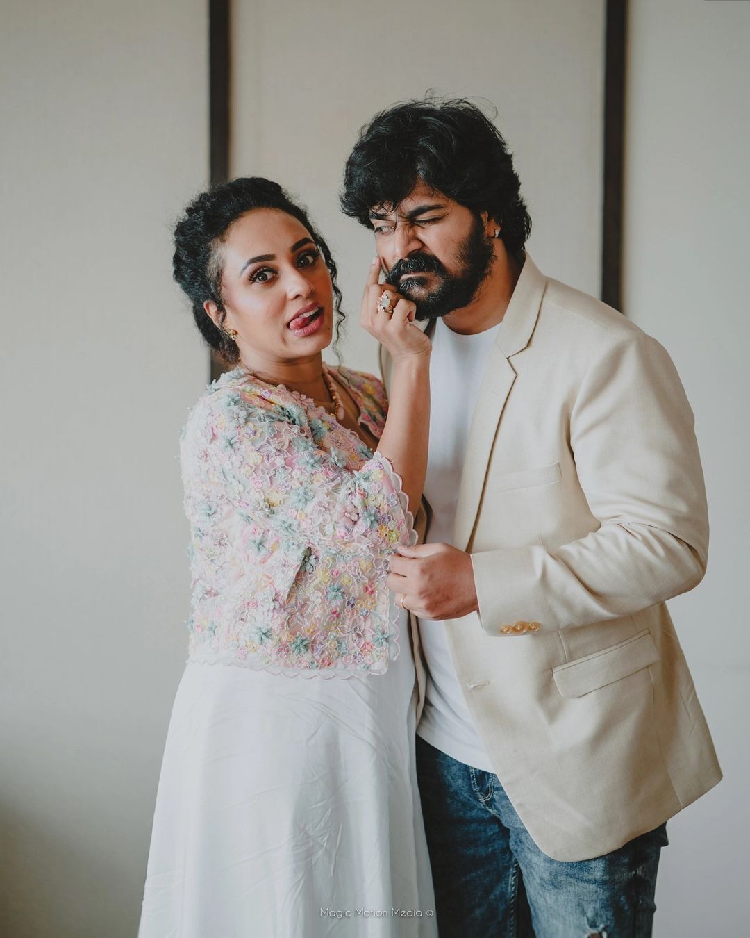 താരദമ്പതികളുടെ 3 വർഷം മുമ്പത്തെ സെൽഫി കാണാം, തരംഗമായി പേളിയും ശ്രീനീഷും