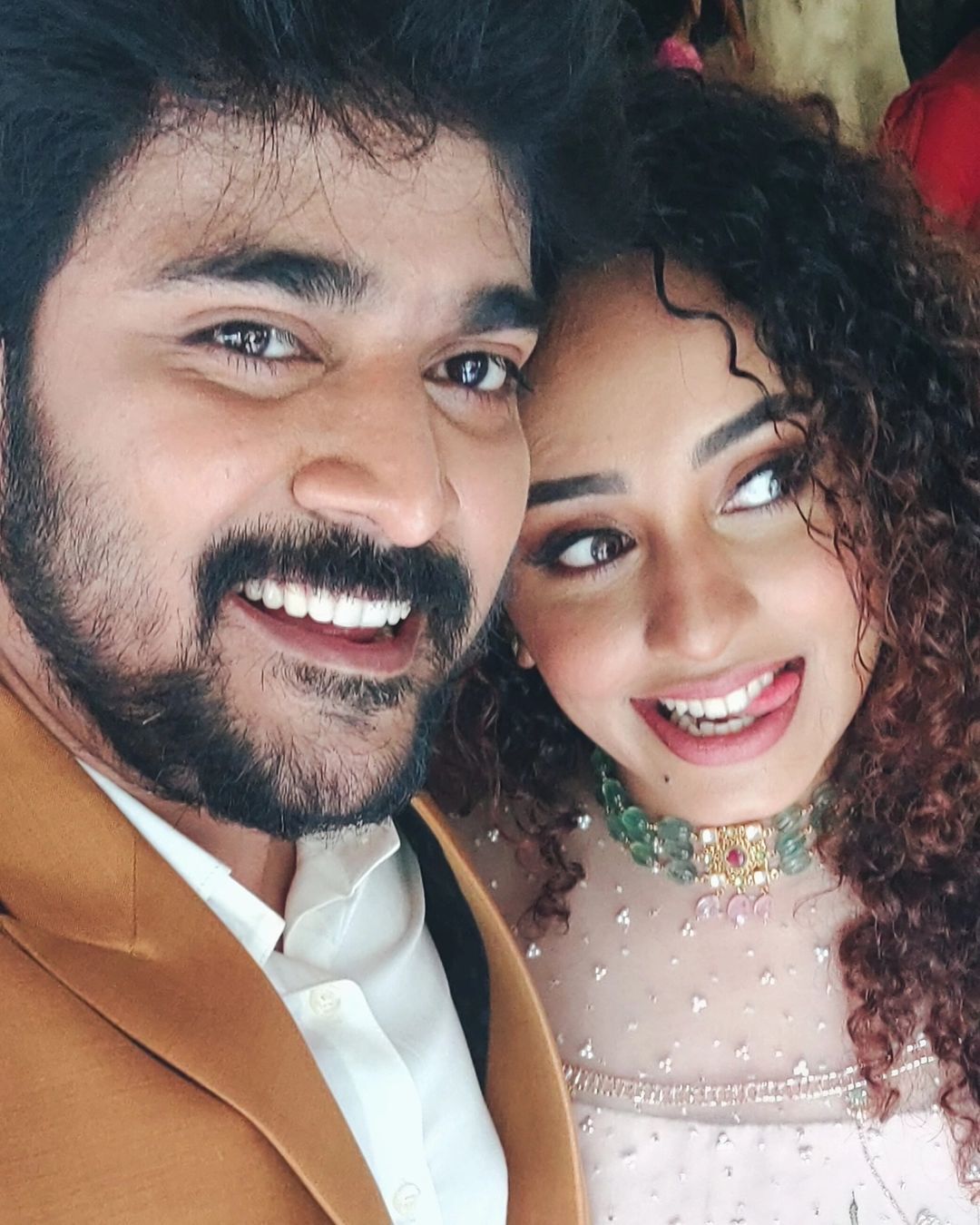 താരദമ്പതികളുടെ 3 വർഷം മുമ്പത്തെ സെൽഫി കാണാം, തരംഗമായി പേളിയും ശ്രീനീഷും