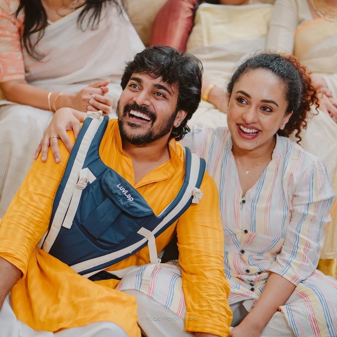 താരദമ്പതികളുടെ 3 വർഷം മുമ്പത്തെ സെൽഫി കാണാം, തരംഗമായി പേളിയും ശ്രീനീഷും