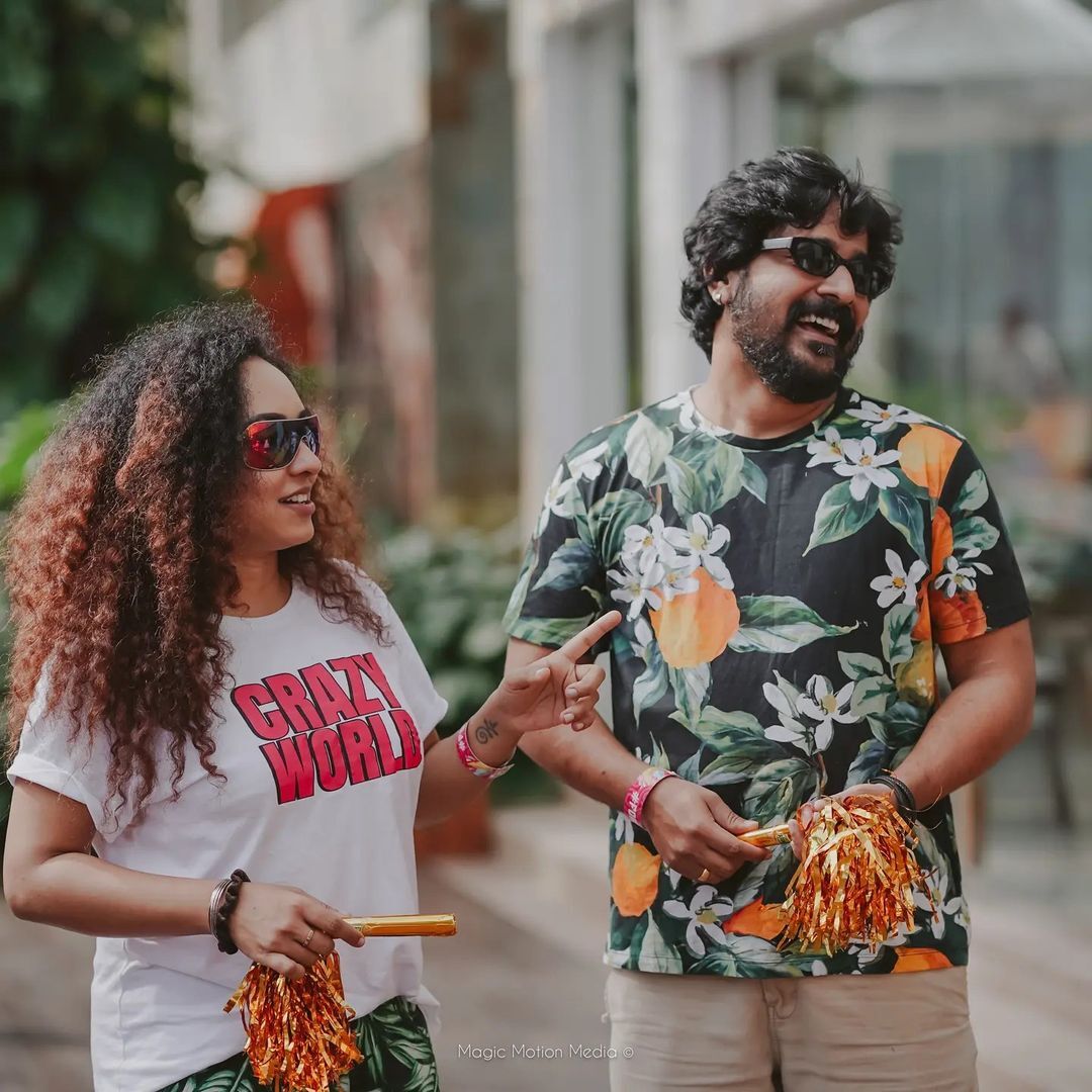 താരദമ്പതികളുടെ 3 വർഷം മുമ്പത്തെ സെൽഫി കാണാം, തരംഗമായി പേളിയും ശ്രീനീഷും