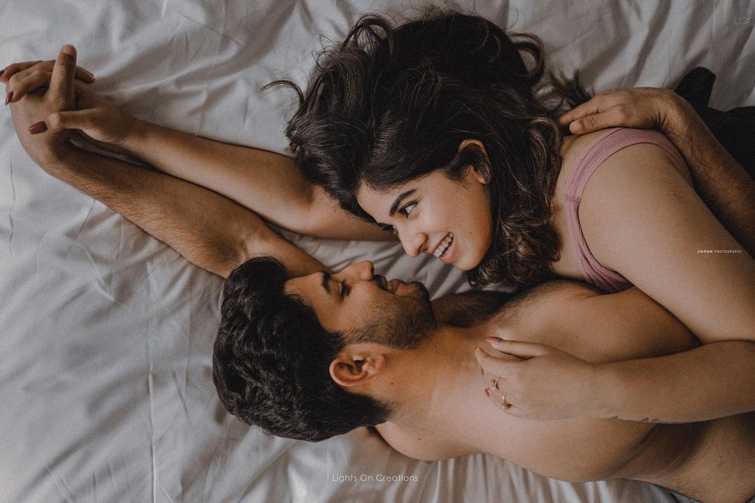  പ്രണയ നിമിഷങ്ങള്‍ പങ്കുവച്ച് ജീവയും അപര്‍ണയും; ഞങ്ങള്‍ക്ക് എല്ലാം മനസിലാകുന്നുണ്ടെന്ന് ആരാധകര്‍