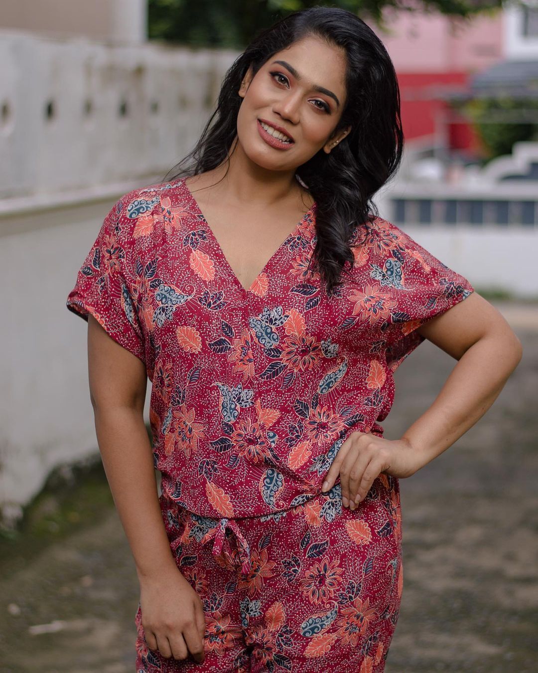 പുത്തന്‍ മേക്കോവറില്‍ കുടുംബ വിളക്ക് താരം അതിര മാധവ്; ഫോട്ടോഷൂട്ട് സോഷ്യല്‍ മീഡിയയില്‍ വൈറല്‍