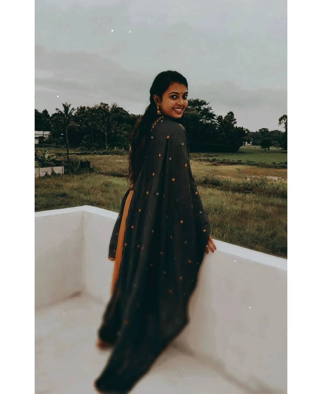 ക്യൂട്ട് ആന്‍ഡ് സിമ്പിള്‍ ലുക്കില്‍ മൃദുല വിജയ്: ഏറ്റവും പുതിയ ചിത്രങ്ങള്‍ വൈറല്‍