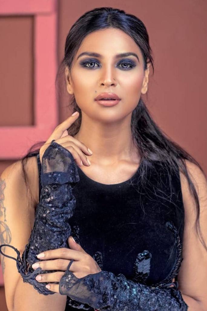 ஒருவேளை இருக்குமோ?...பிக்பாஸ் சீசன் 5 வீட்டில் ரீ எண்ட்ரி கொடுக்கும் நமிதா மாரிமுத்து?.... செம எதிர்பார்பில் நமீதா ரசிகர்கள்!