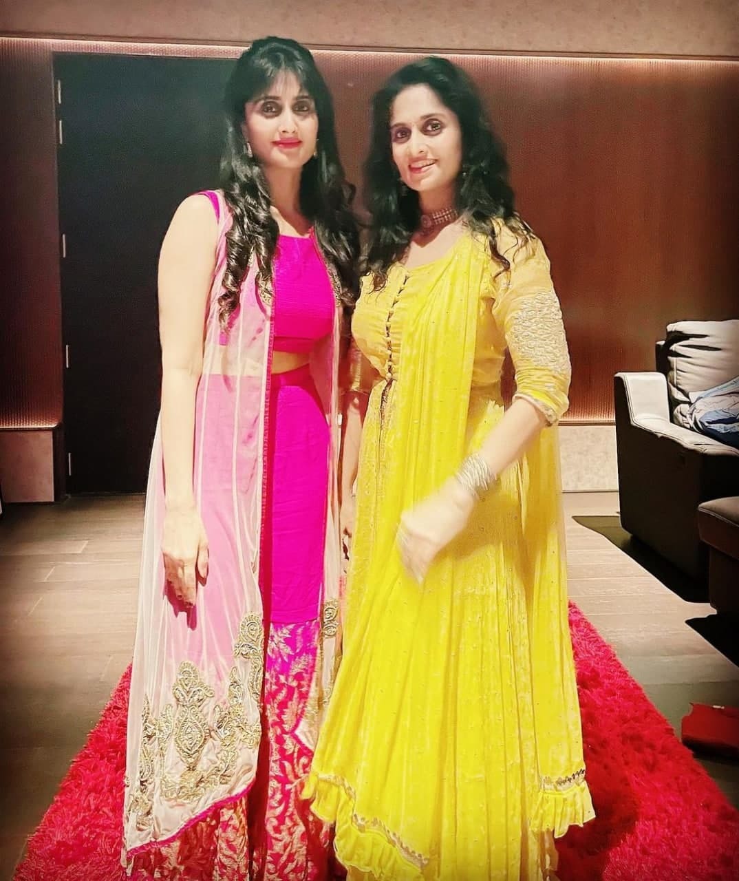 മലയാളികള്‍ നെഞ്ചേറ്റിയ സഹോദരിമാര്‍!! അപൂര്‍വ ചിത്രങ്ങള്‍... വീണ്ടുമെത്തുമോ എന്ന് ആരാധകര്‍